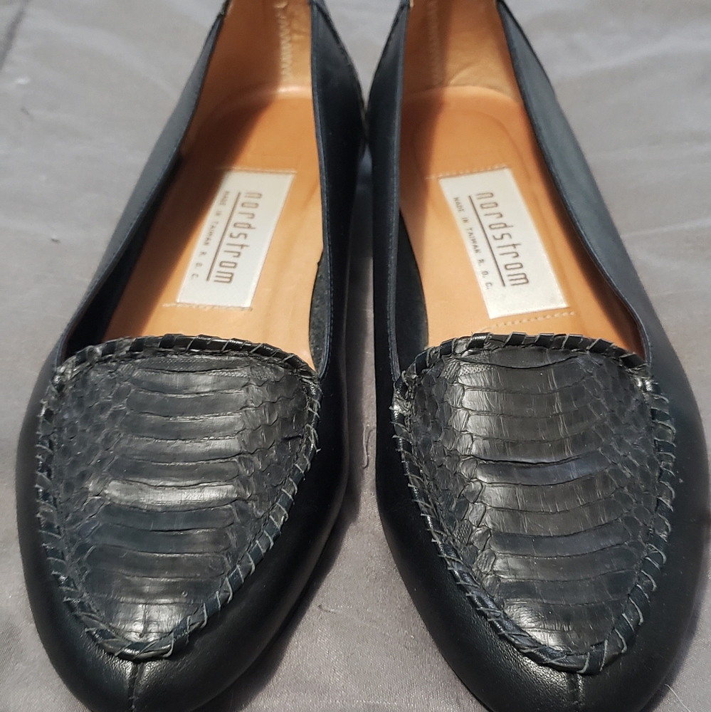 VINTAGE Nordstrom Leather and Croc Loafers
